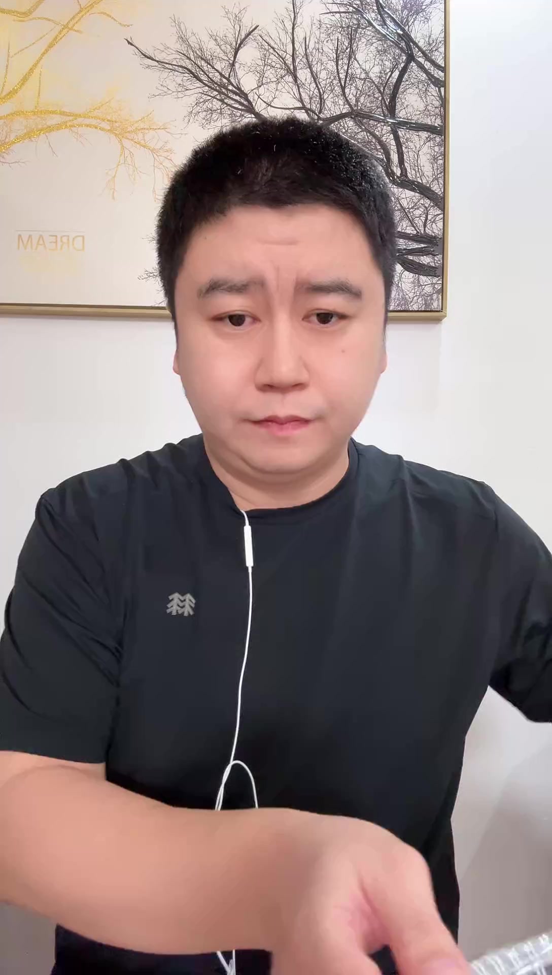 爱篮球直播_(播放爱篮球)  第1张