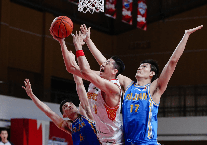 包含悬念拉满的篮球战全程直播捕捉反转名场面的词条  第1张