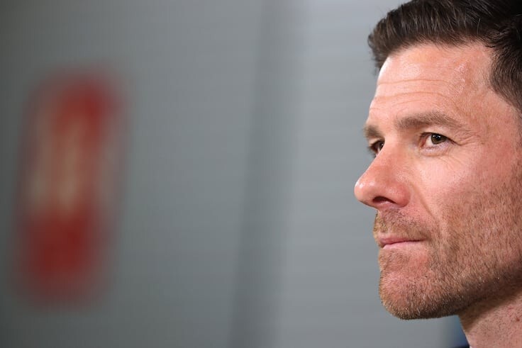 外媒：阿隆索面临多项挑战急需填补莫德里奇的空缺的简单介绍