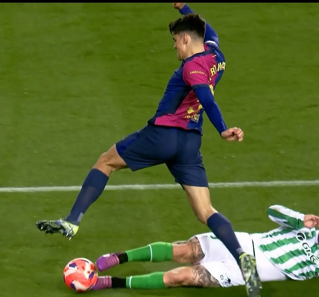 关于拉什福德收获巴萨首球巴萨热身赛大胜的信息