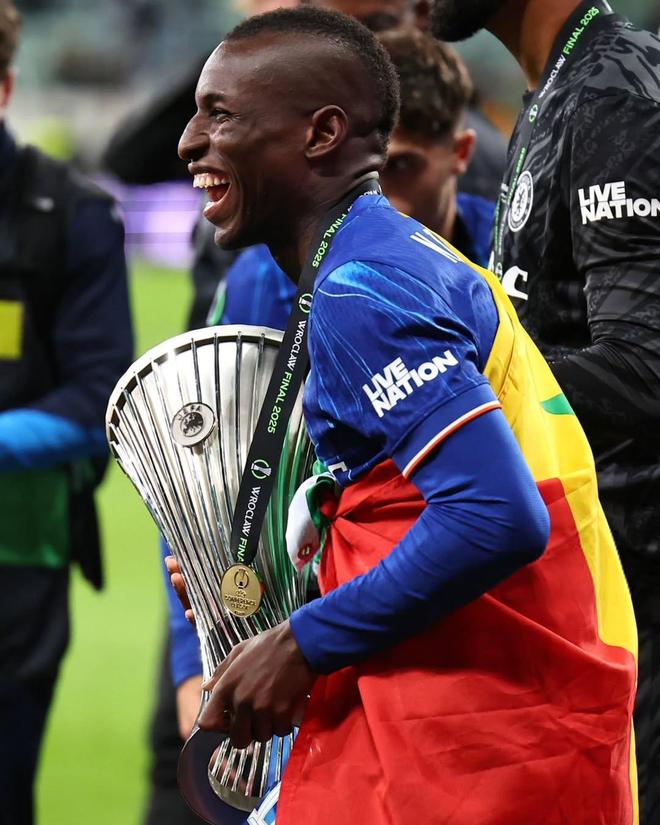 关于欧协联贝蒂斯1-4切尔西蓝军逆转夺冠的信息 第1张 关于欧协联贝蒂斯1-4切尔西蓝军逆转夺冠的信息 第1张