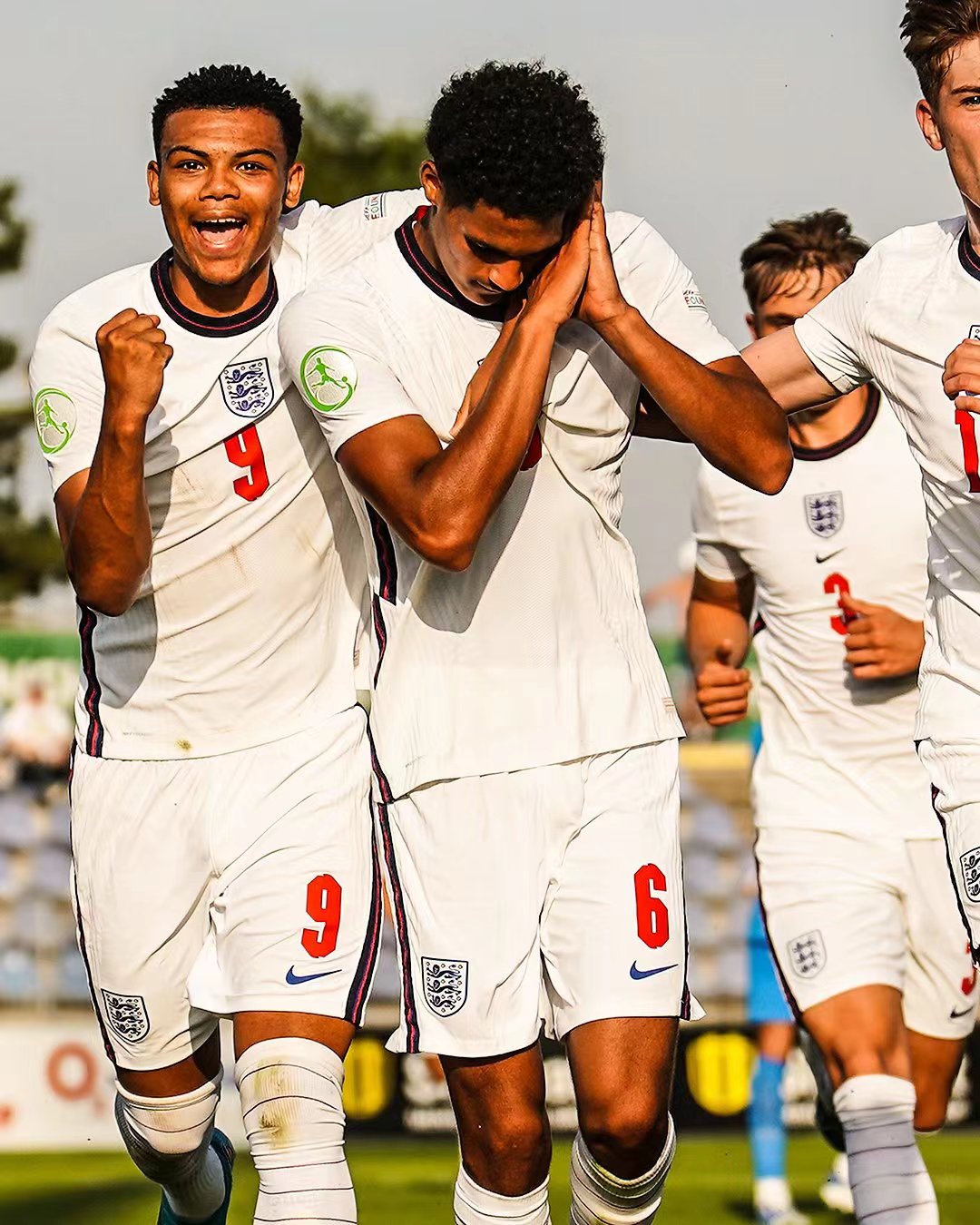 德U19：奥伯豪森红白U19VS门兴格拉德巴赫U19的简单介绍