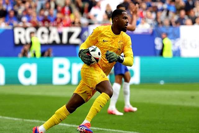 曝米兰为迈尼昂要价3000万欧切尔西难以满足的简单介绍  第2张