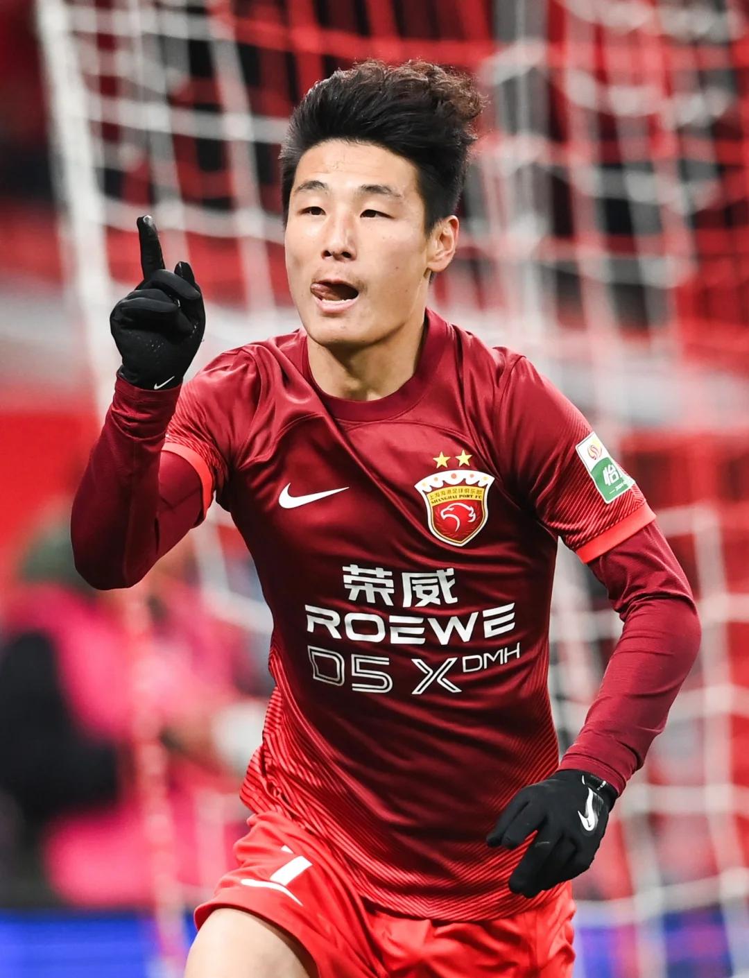 武磊因伤提前离开国家队集训国足进攻选择减少的简单介绍