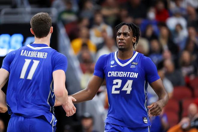 包含NCAA:克雷顿大学VS北达科他大学的词条