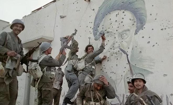 包含伊朗甲：帕拉耶什·纳夫特阿巴斯港VS乌尔米耶的词条