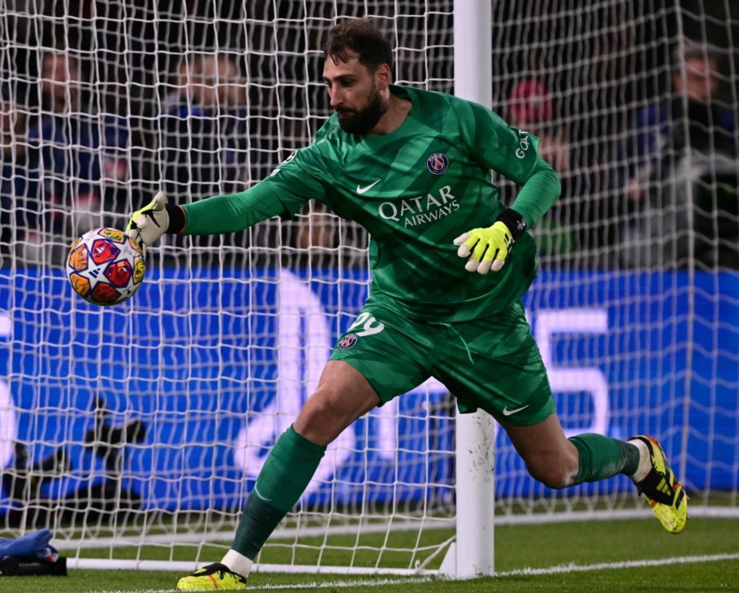 关于曼城关注多纳鲁马蓝月军团已经计划升级门将位置的信息 第2张 关于曼城关注多纳鲁马蓝月军团已经计划升级门将位置的信息 第2张