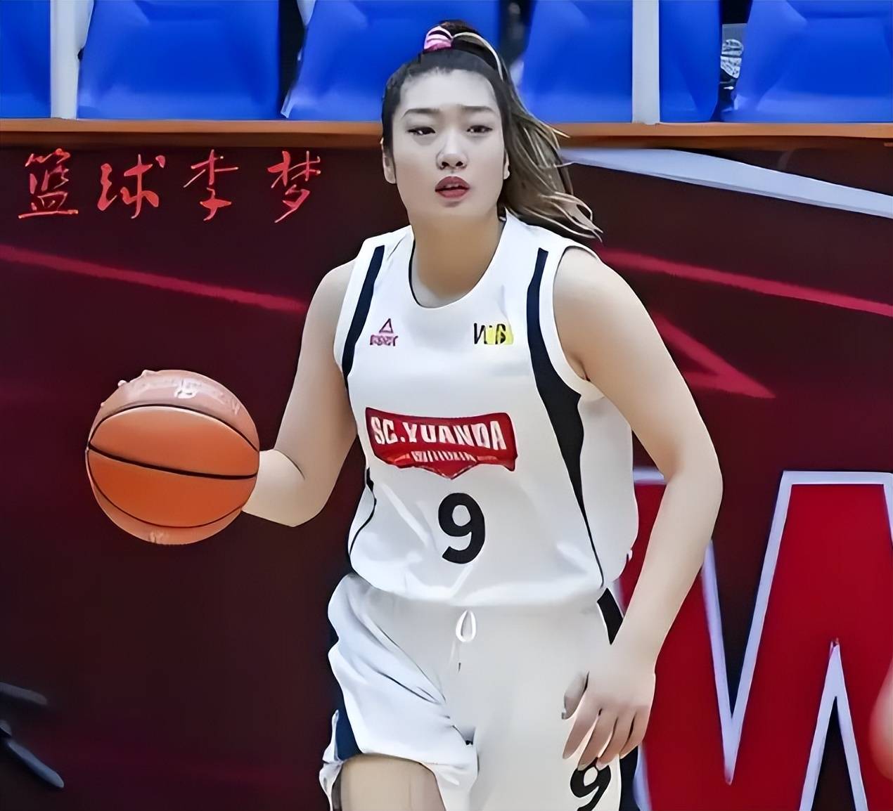 包含女篮李梦发长文回应离队感谢国家队愿随时再出发的词条  第1张