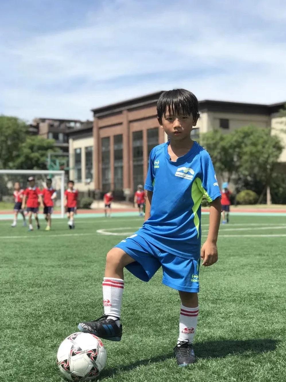 男童因伤退出孙继海青训被要18万孙继海受到质疑的简单介绍