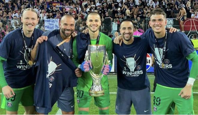 包含大巴黎与里尔门将舍瓦利耶达成协议转会费超4000万欧的词条  第1张