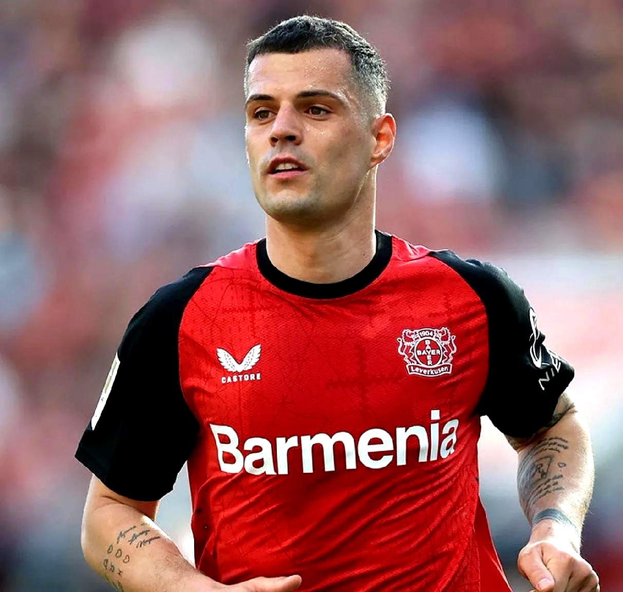 曝伊萨克将与纽卡官员会面球员已回到训练场的简单介绍