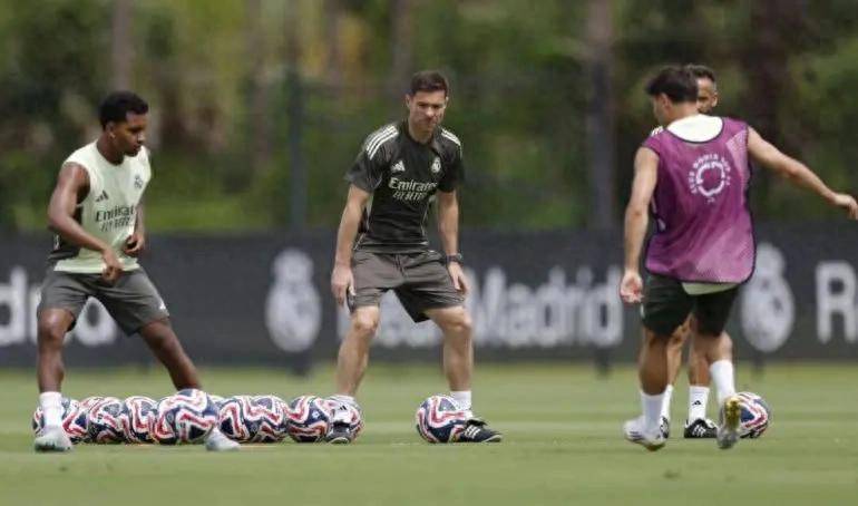 包含罗德里戈希望留在皇马计划重新争取主力位置的词条  第1张