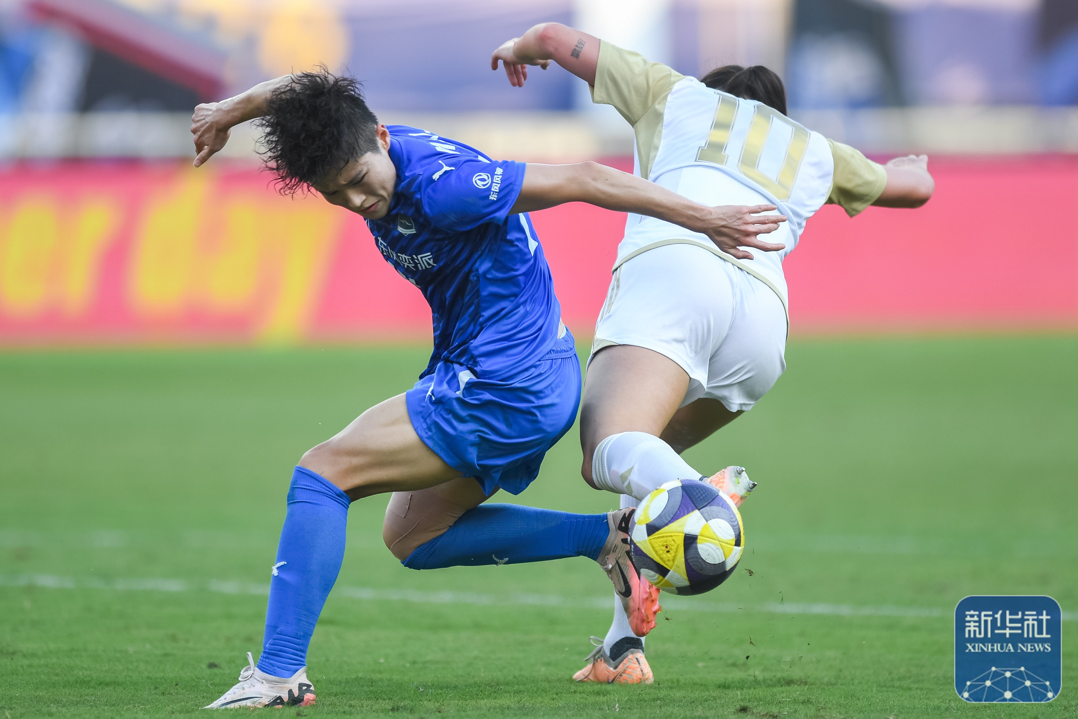 包含新国联女：惠灵顿联女足VS奥克兰联女足的词条