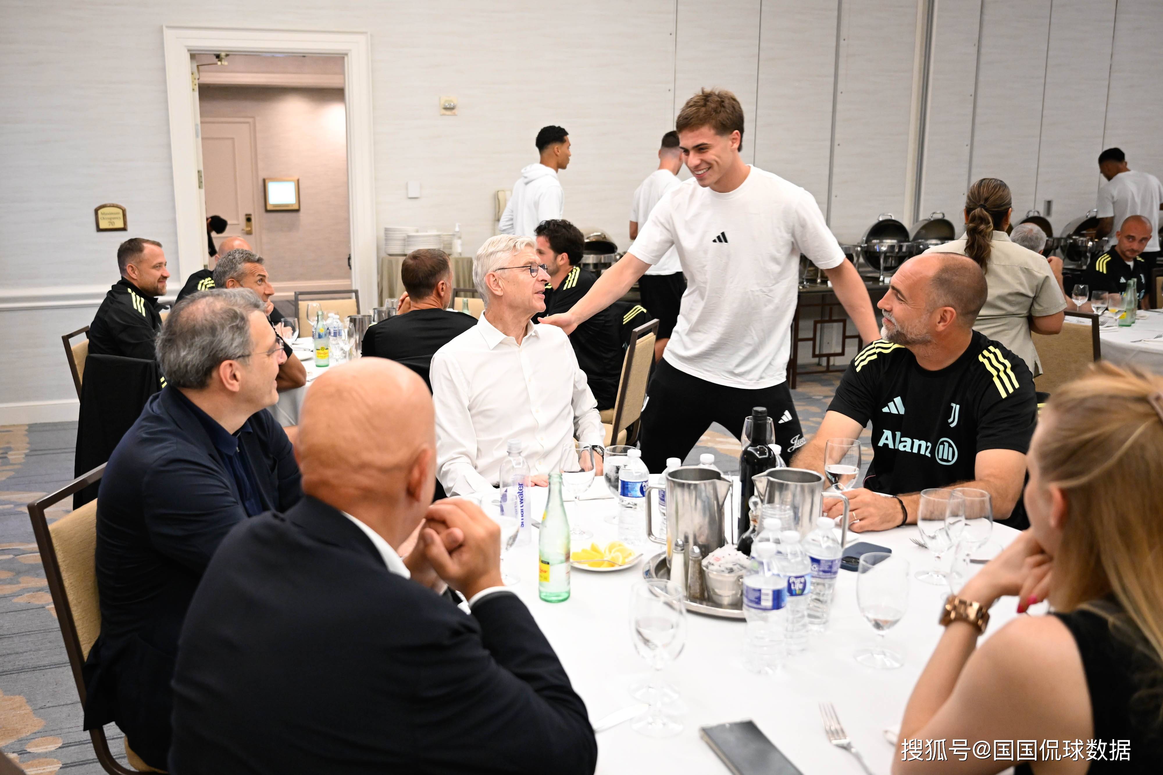 记者预测尤文图斯对战艾因首发洛卡特利坐镇中场的简单介绍  第1张