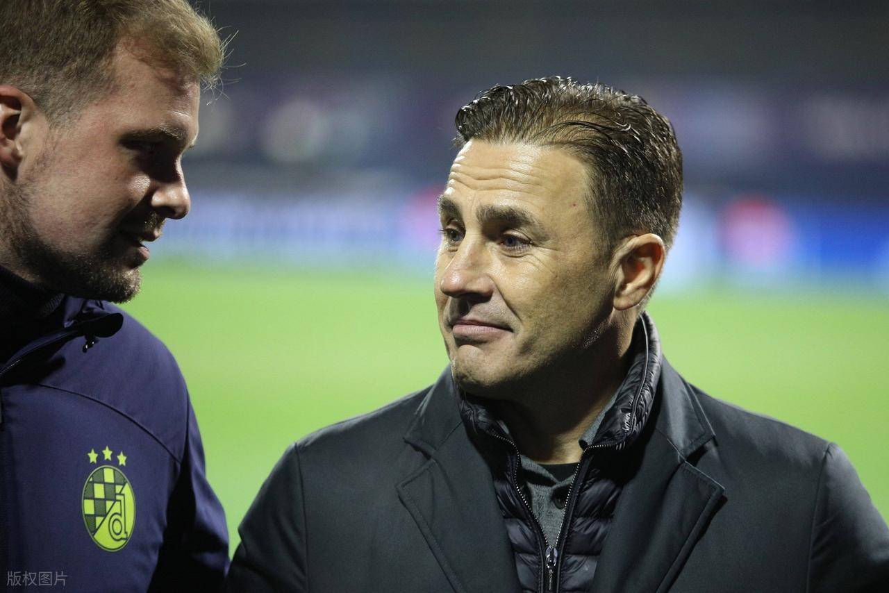 包含卡纳瓦罗报名新加坡主帅但他并没有绝对的主动权的词条