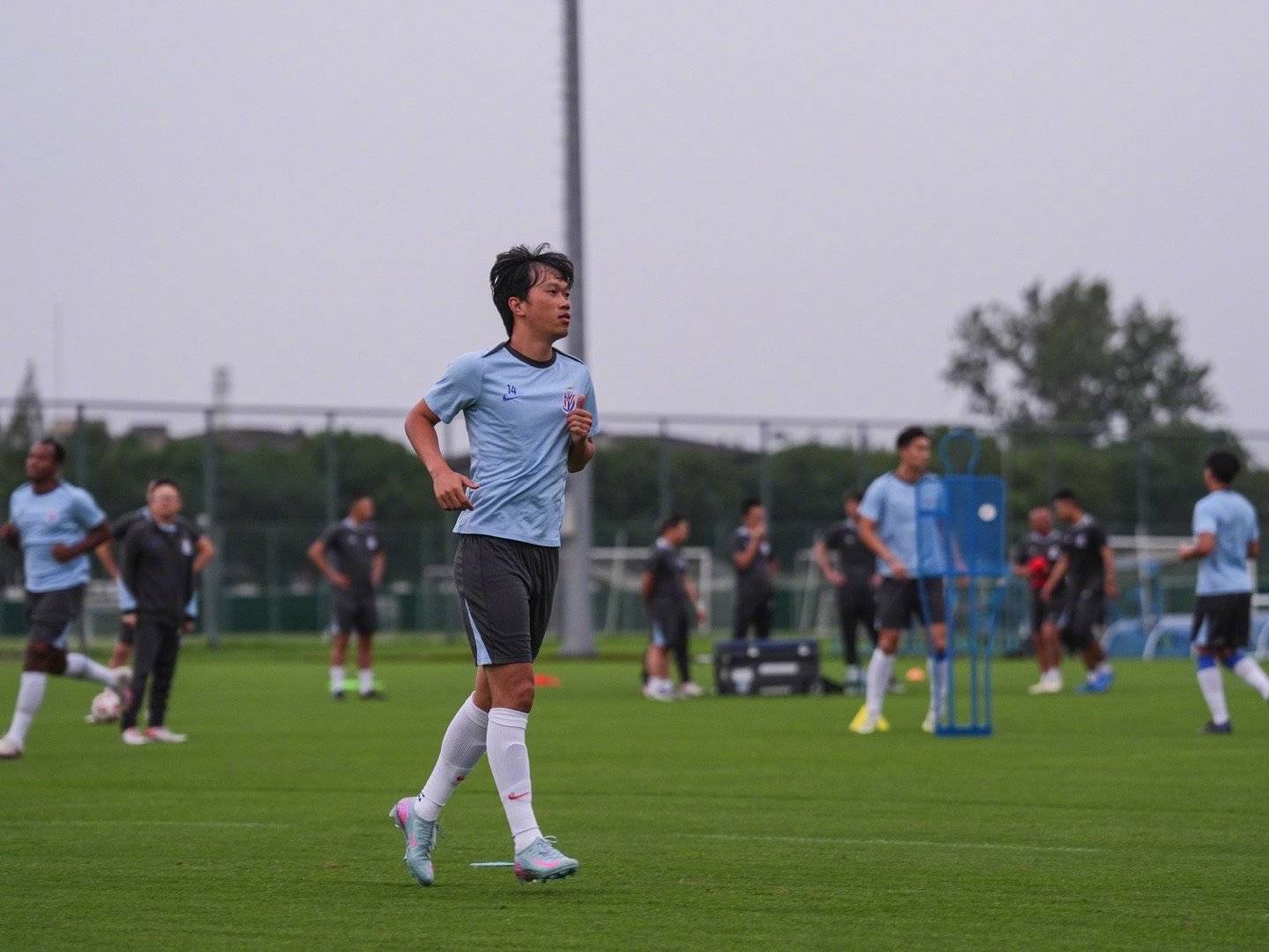 关于媒体介绍申花赛前训练情况备战联赛的信息  第2张