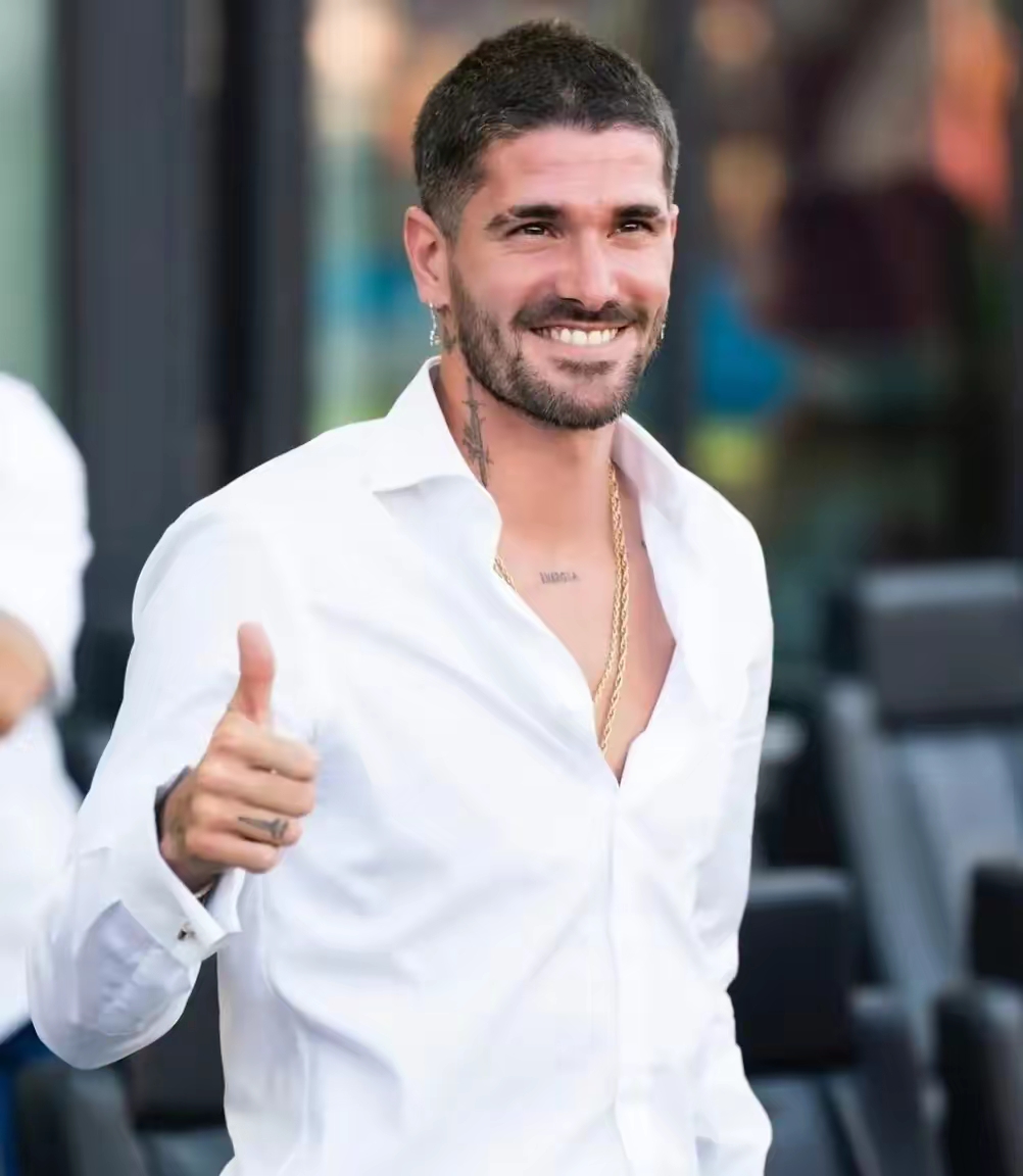 罗德里戈决定冬窗离队球员希望竞争国家队主力位置的简单介绍  第1张