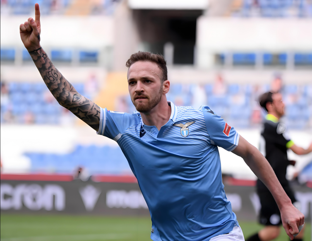 拉齐奥有意租借梅努球员在曼联缺少机会 第1张 拉齐奥有意租借梅努球员在曼联缺少机会 第1张