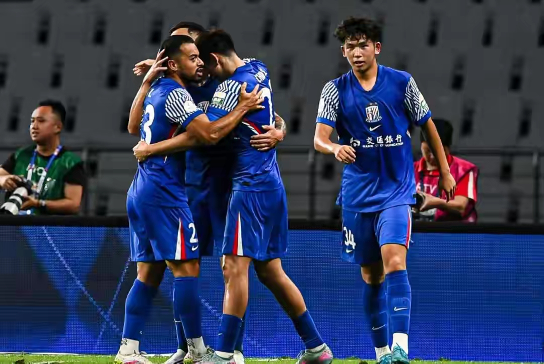 中超上海申花1-0深圳新鹏城路易斯闪击破门申花延续争冠希望的简单介绍  第1张