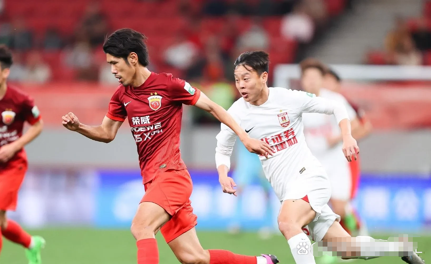 中超浙江队2-2山东泰山克雷桑、卡列洛破门黄政宇建功的简单介绍 第2张 中超浙江队2-2山东泰山克雷桑、卡列洛破门黄政宇建功的简单介绍 第2张