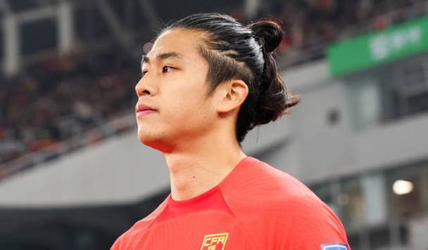 关于曝张玉宁经过检查后并无大碍进球后伤退的信息