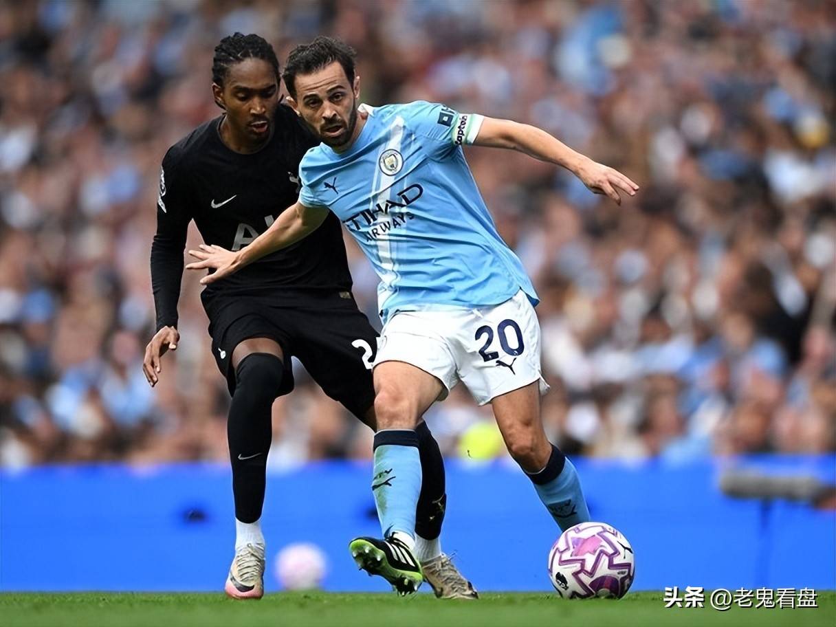 包含利雅得新月准备一亿英镑求购B费曼联对出售球员持开放态度的词条